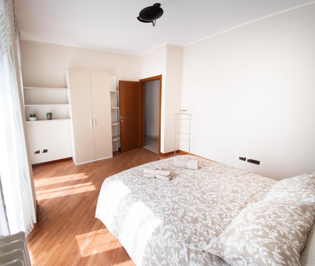 Sium'S Apartment Como Zewnętrze zdjęcie